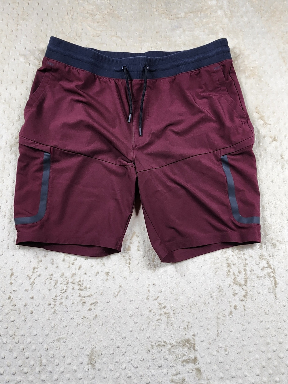 Men's Under Armour Maroon Burgundy Fitted Active Shorts with Drawstring XXL